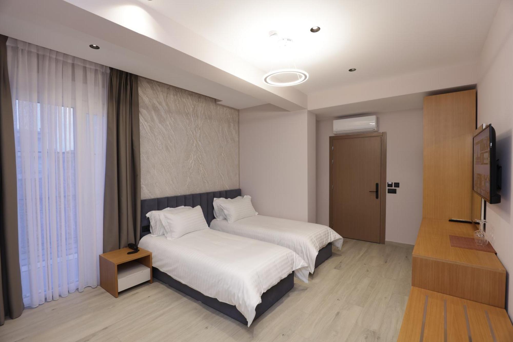 Residence Inn Hotel Tirana Exterior foto